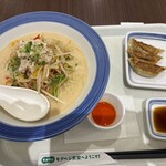 リンガーハット - 料理写真: