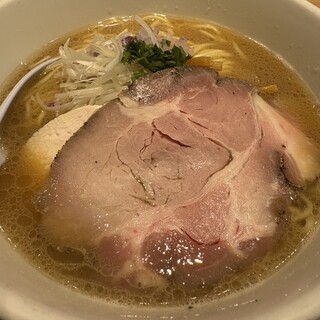 貝出汁中華そば くらむ - 料理写真: