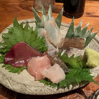 吟魚のはなれ 吟チロリ_0