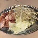 焼肉 とんきち - 若どり550円×2
