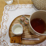 ローズベーカリー - お茶セット、なんかチープ