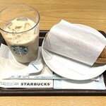 スターバックスコーヒー - ドリンク写真:石窯フィローネ(ハム&マリボーチーズ)・アーモンドミルクラテ