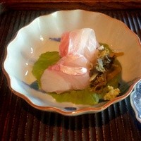 魚菜料理 縄屋 - 鯛と石鯛のお刺身