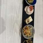 鮨ト酒 春田屋 - 前菜5点盛り　あん肝、クリーミーなポテサラ、燻製？チーズ、小魚の南蛮漬け、苦瓜炒め