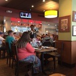 Denny's - お姉さん着席中