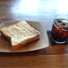 栞日 - チーズトーストとアイスコーヒー