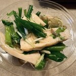 はなまる ダイニングセレクト - 料理写真:柔らか蒸し鶏のネギ塩サラダ