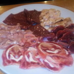 焼肉問屋 牛蔵 - ホルモン盛り合わせ