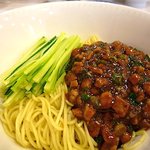 ジャージャー麺