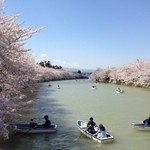 chez-moi - 弘前城お堀の桜