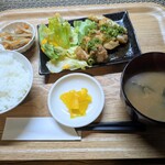 ごはんや 九 - 油淋鶏定食