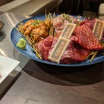 BEEF×CRAFTSMAN - 赤身3種と地鶏、ホルモン