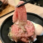精肉店直営ローストビーフ丼 やまと - 