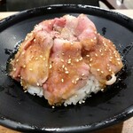 精肉店直営ローストビーフ丼 やまと - 