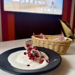カラオケ ビッグエコー - 料理写真:誕生日ケーキ