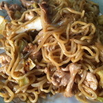 肉焼きそばが570円なので定食のほうがコスパ高いかもです