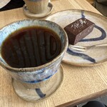エニー ビー&ビー+コーヒー - 