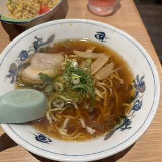 駅前ラーメン ひげ_1