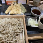俺の割烹 そば - 二八天麩羅そば (1,738円)