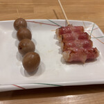 串鳥 - 料理写真:うずらともちベーコン