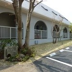 古橋亭 - 外観(2015年３月に壁の塗り替え＆駐車場整備)