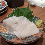 魚えもん - イカ刺し439円税込