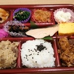 田吾作 - 塩鮭焼弁当（タイムサービス 340円）