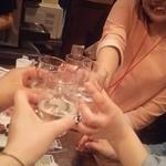 日本酒センター ニューキタノザカ - 4月23日：こんな女の子たちも加わりさらに盛り上がって楽しかった！