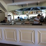 Plantation Bay Resort and Spa - レストランの厨房では忙しそうにスタッフが動いていました