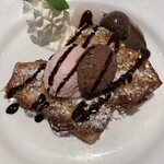 デニーズ - 料理写真:ダイヤモンド会員の無料デザート ピーチとチョコのフレンチトースト