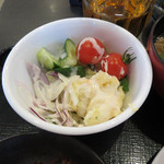 ダイワロイネットホテル - サラダにもキラリと一手間