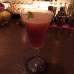 SHOTBAR Q's CASUAL - ストロベリーのフローズンダイキリ