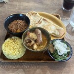 カレーと和とお酒の店 本道坊 - 