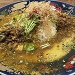 ドラマチックカリー ゴールデン中崎 - 2026.08.03 (月)    ドラマチックあいがけカレー（出汁キーマ＆牛肉カレー）　1490円（税込）　ご飯軽め
