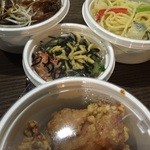 クック・チャム - 料理写真:惣菜各種