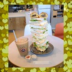 サンマルクカフェ+R - ✨️必殺技✨️『祝マッハ333フィーバーパンチ炸裂』❣️33層のサンドイッチタワー完成❣️最上層部ではサンマルクカフェ☕️✨️名物のチョコクロワッサン❣️祝パッカーン❣️だッペナ^_^