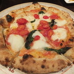 トラットリア・ピアノ - マルゲリータ　スペシャル(水牛モツァアレラ)：1730円(’15.03月)