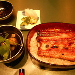 うな重上　御飯大盛りで！！￥５０００生中ビール２杯