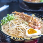 ハルピン 味噌らーめん 雷蔵 - 海老蔵大盛り（1,298円＋110円）。