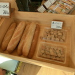 パン工房 Ｂｏｕｌａｎｇｅ 770 - フランスパン、揚げパン