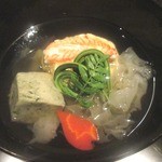 御料理 堀川 - 椀物は毛蟹よもぎ麩白キクラゲおダシが旨い！