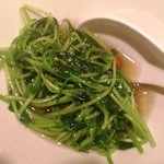 Flower Drum - スノーピースプラウトのスープひたし？メニューにはありませんが、希望したら出してもらえました。