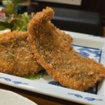 刺身と日本酒 波に千鳥 - 