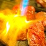 焼肉屋 かねちゃん 至粋亭 - 牛握り炙り