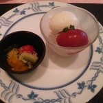 Sutorasu Variusu - アイスクリームと季節のフルーツ盛り合わせ