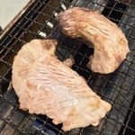 磯丸水産 - 鮪ほほ肉 あぶり