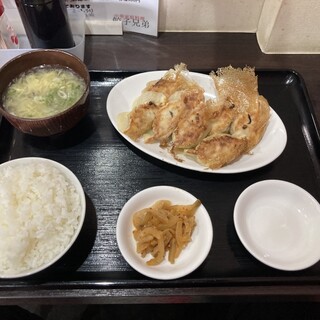中華家庭料理 餃子兄弟_0
