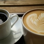 カザーナ・コーヒー - マンデリン＆カフェ・ラテ