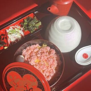 金龍の夏メニューは龍のかにまぶしチャーハンが登場！
