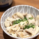 지도리토 오키나와 샤브샤브 개별룸 이자카야 쿠로나기 텐노우지 아베노 고치소우 빌점 - ・닭껍질 오키나와 류큐 폰즈 520엔/세금 별도